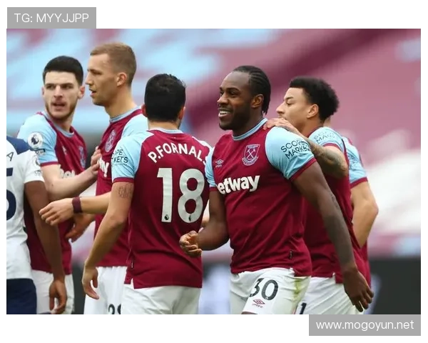 维蒂尼亚 vs 德克兰·赖斯:防守能力与中场拦截效率对比 维蒂尼亚 vs 德克兰·赖斯:防守能力与中场拦截效率对比