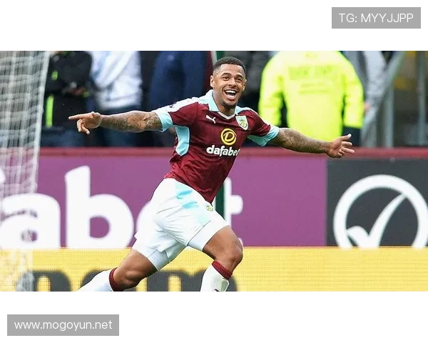 阿圭罗与伊布锋线推动偏移与射门分散趋势