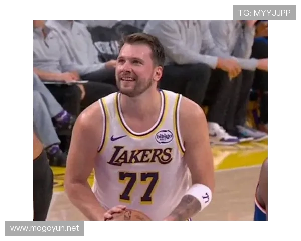 东契奇利用挡拆创造机会提升效率，拉开与比尔得分差距